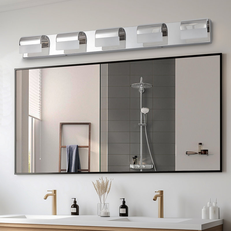 Éclairage pour salle de bain 5 lumières DEL Modern, 4.37" H x 38.27" W x 3.57" D, Chrome chrome, 5 lumières