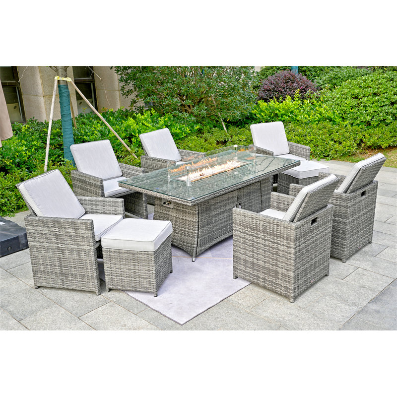Ensemble repas pour 8 personnes avec coussins Vay