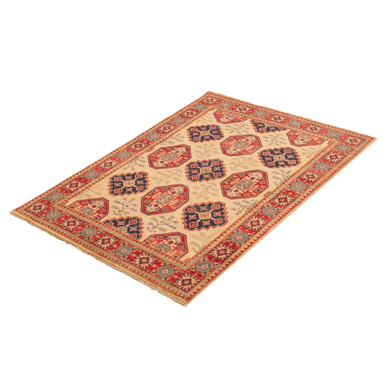 Tapis ivoire Finest Ghazni 4 pi 9 po x 6 pi 7 po