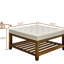 Grande table basse carrée avec revêtement apaisant en lin et structure en bois de hêtre, idéale pour le salon, l'extérieur ou le bureau. Elle a de l'espace de rangement sous la table.