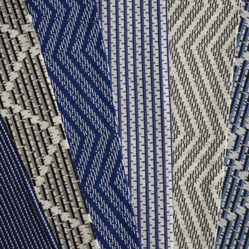Tissu Struktur Épinglé brun Schumacher x Stephanie, Lapis
