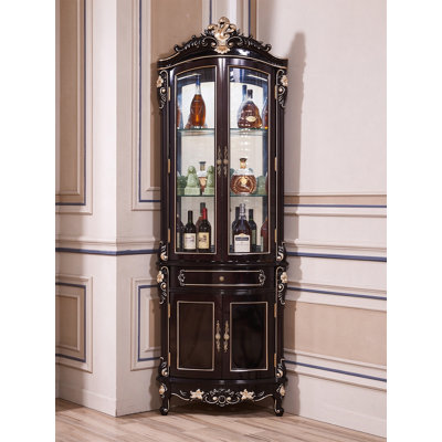 Armoire à vin Ornate