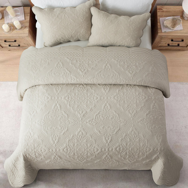 Washed Microfiber Scalloped Edge Quilt Set 3 Pieces Embroidered Damask Bedspread Set, Oversized King, Light Taupe