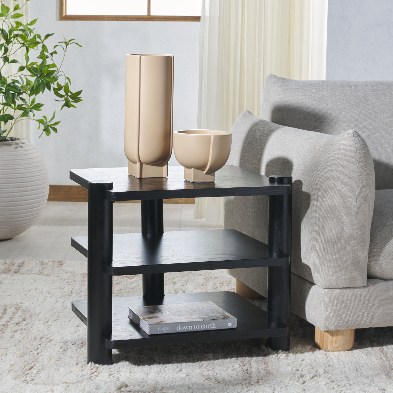 Hepburn 24" End Table, Black