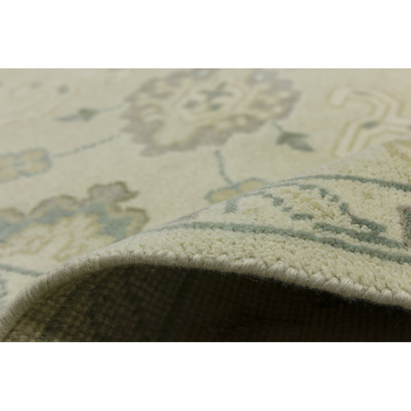 Sinope Performance Wool Floral Rug