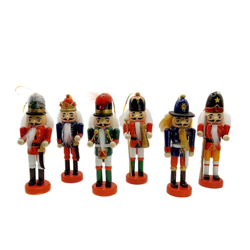 Casse-noisette de Noël.  Décoration festive classique en bois F07M14-7-N01382