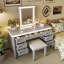 Bureau de coiffeuse avec miroir et lumières DEL, station de maquillage à 7 tiroirs avec tabouret rembourré et conception creuse pour une organisation efficace de la chambre à coucher.-2016636649