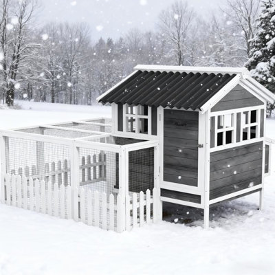 Wooden Chicken Coop for 3-4 Chickens