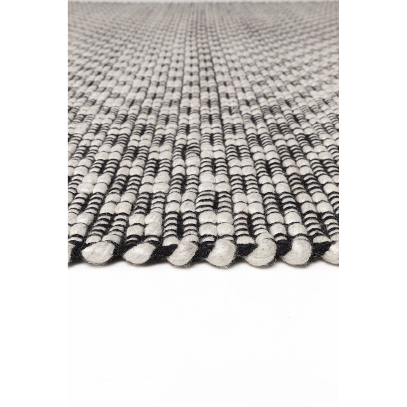 RHYTHM, Black / white, Rectangle 6'7" x 9'10"