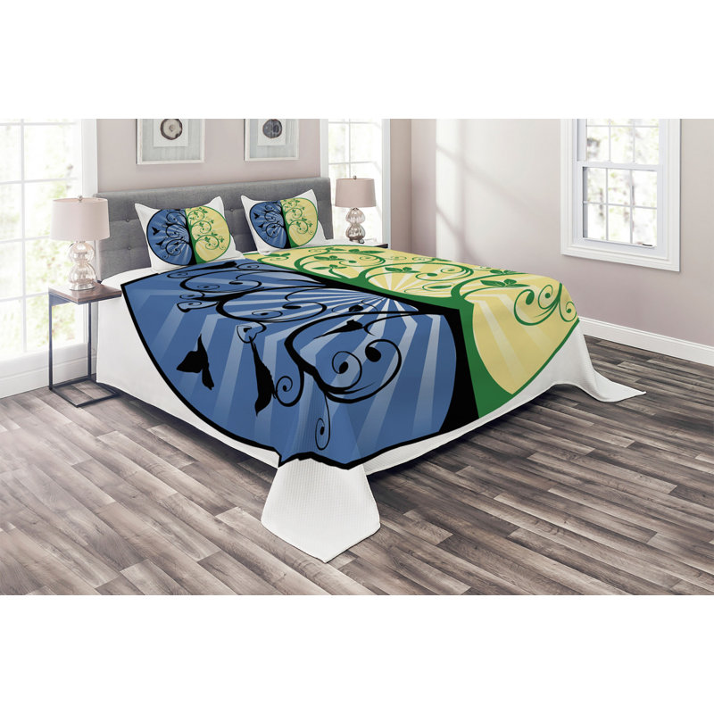 Hypnotic Farmhouse / Country Polyester Coverlet, King Bedspread + 2 Shams