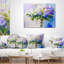 Lilas bleus et blancs dans un vase - coussin à imprimé floral-29075916-29075917