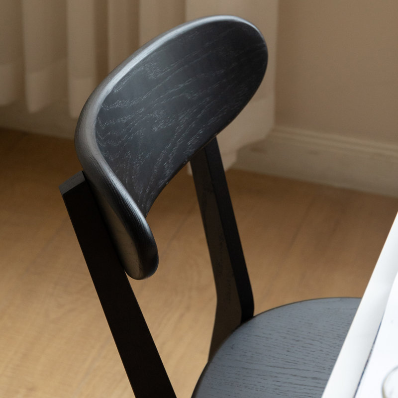 Solid Oak Wood Dining Chair, Ergonomic Curved Backrest & Upholstered Seat, FAS-Grade Oak Frame, Easy-Clean Finish — Black