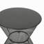 Petite table d'appoint de jardin avec balcon et peu d'espace-162057478