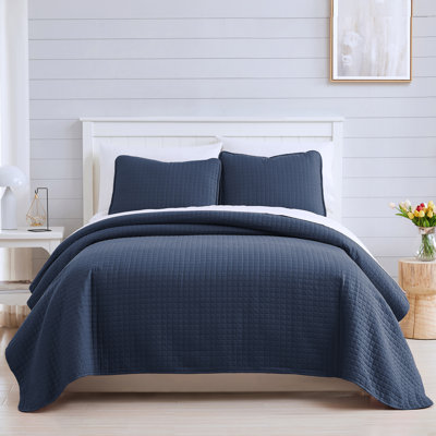 Southshore Fine Linens Vilano Oversized Quilt Set, Double-Brushed Microfiber Lightweight Quilted Bedding with Waffle Geometric Pattern and 2 King Pillow Shams, King/California King, Dark Blue