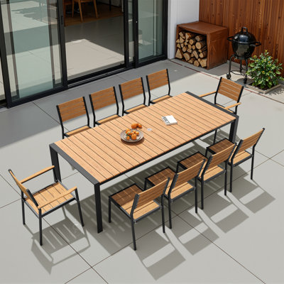 Ensemble de salle à manger pour 11 personnes en aluminium avec fauteuils empilables et chaises sans accoudoirs