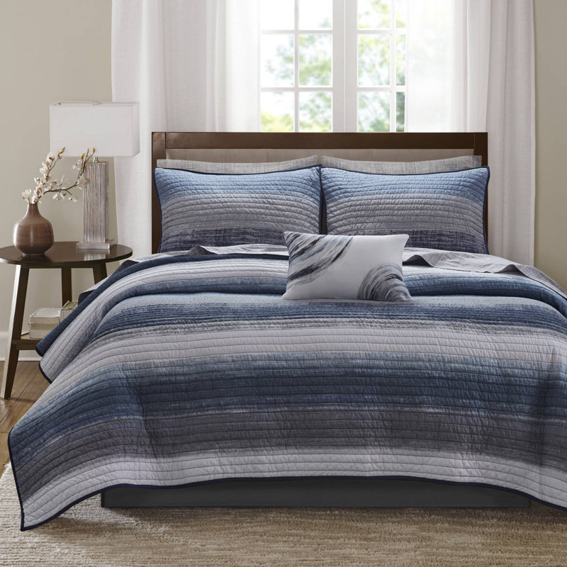 Saben Navy 6-Piece Twin Quilt Set with Cotton Bed Sheets, Navy, Twin Quilt + 6 Additional Pieces