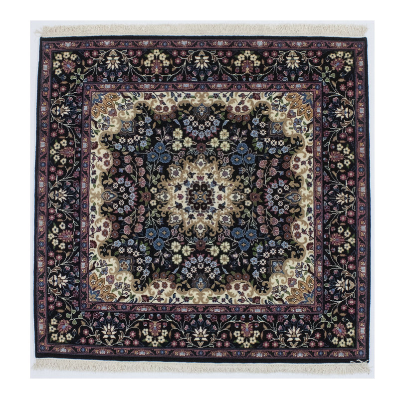 Tapis oriental noir classique à motif floral Kirman, Carré 4 pi 10 po x 5 pi