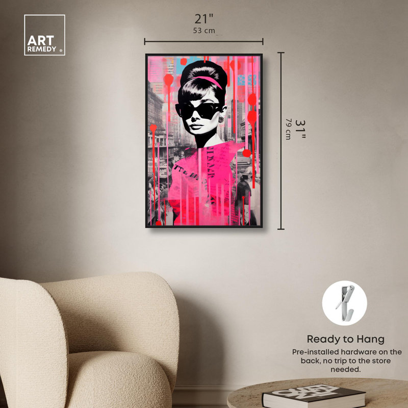 «Iconic Collage Style» par Art Remedy, Cadre noir, H 31 po x l 21 po