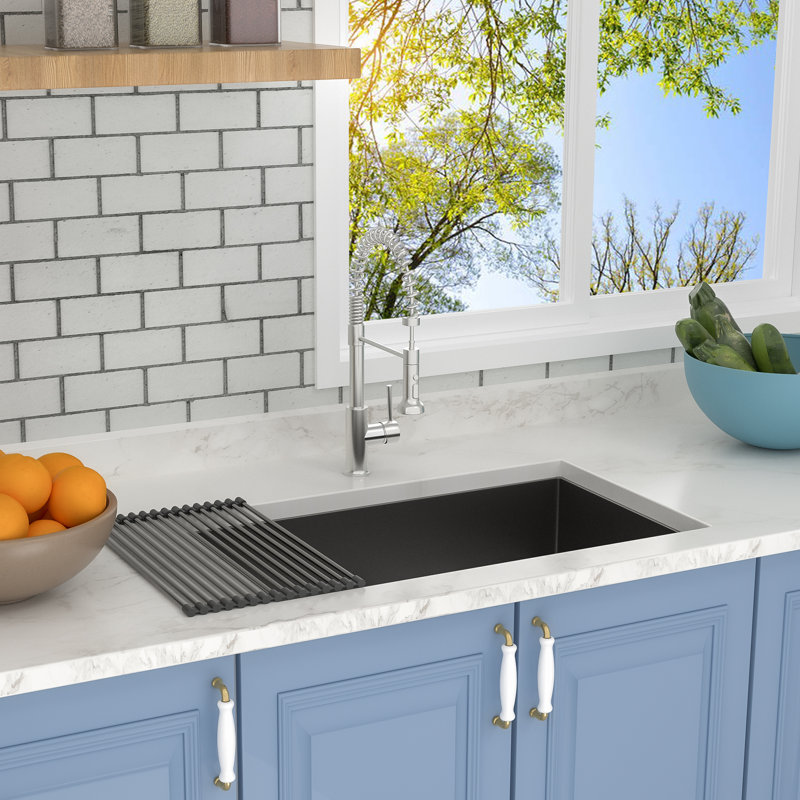 Évier de cuisine à simple cuve 28L * 18W en acier inoxydable avec accessoires, angle rond