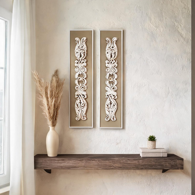 Ensemble de 2 plaques murales à volutes abstraites à finition blanche antique, fabrication en bois massif et en fer, affichage vertical de 31,3 pouces