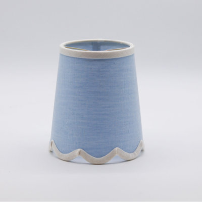 Abat-jour lustre festonné en lin bleu