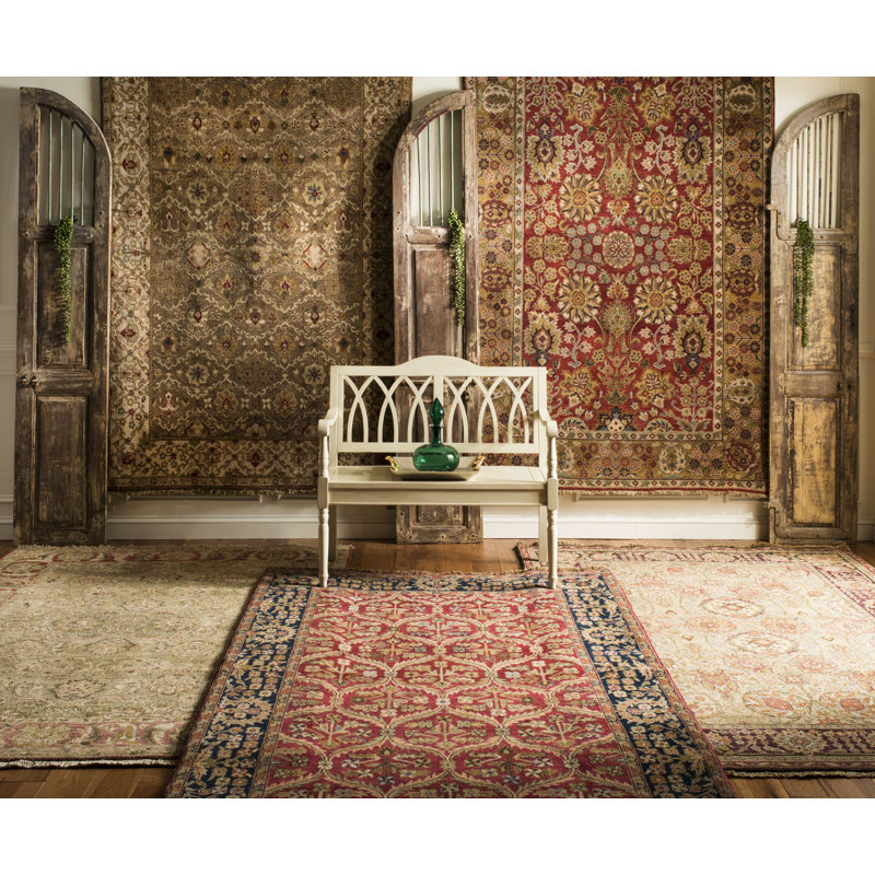 Albirda Wool Pile Oriental Rug in Gold/Red, Rectangle 8' x 10'