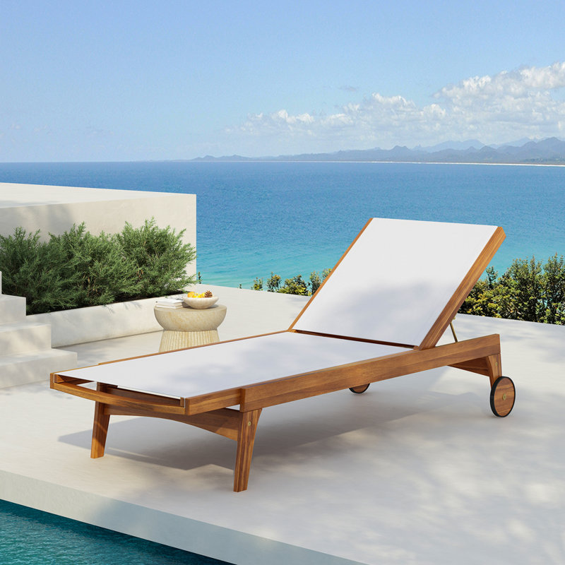 OUTDOOR CHAISE LOUNGE, White