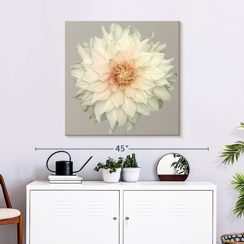 Harnek Blooming Dahlia, 30" H x 30" W