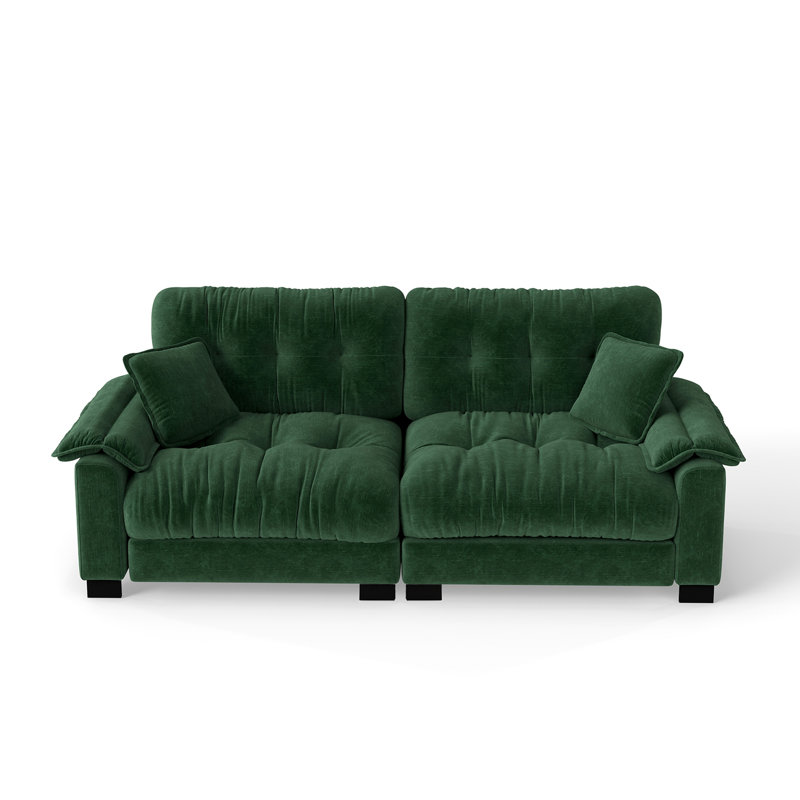 Canapé moderne plissé en chenille verte de 94 pouces à trois places, équipé d'un support à ressorts durable et de coussins en mousse épaisse et dense.