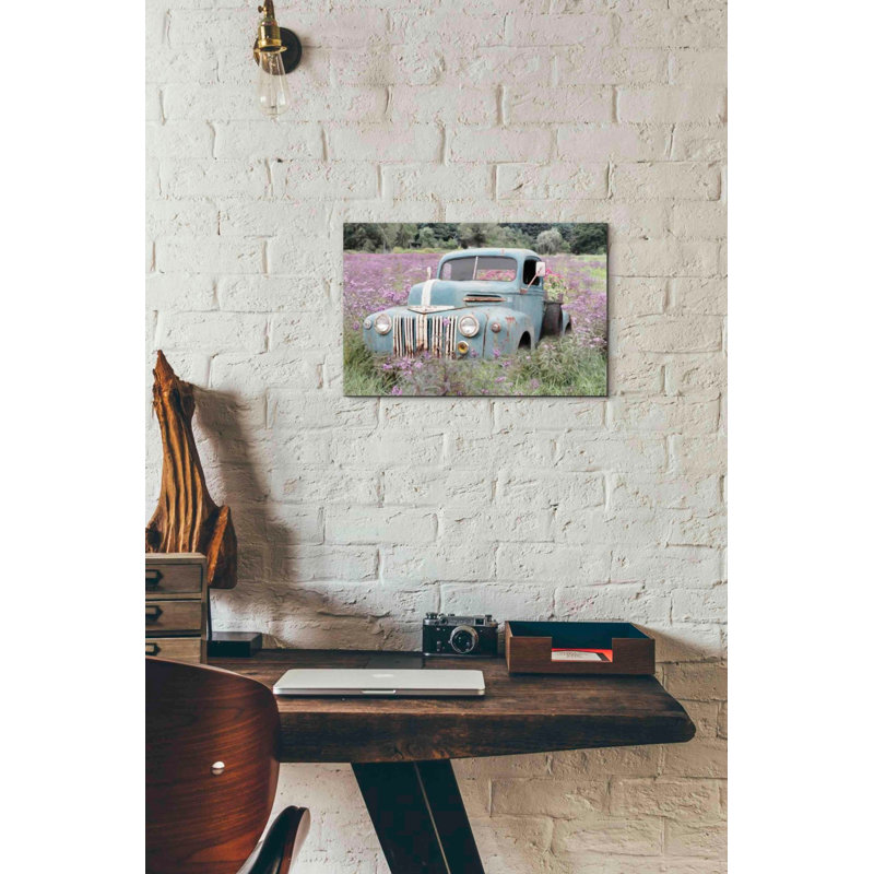 «Truckoad of Happiness» par Lori Deiter, art mural sur toile, H 12 po x l 18 po x P 0,75 po