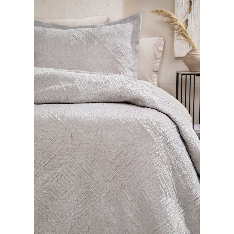 Polyester Coverlet, King Coverlet + 2 King Shams