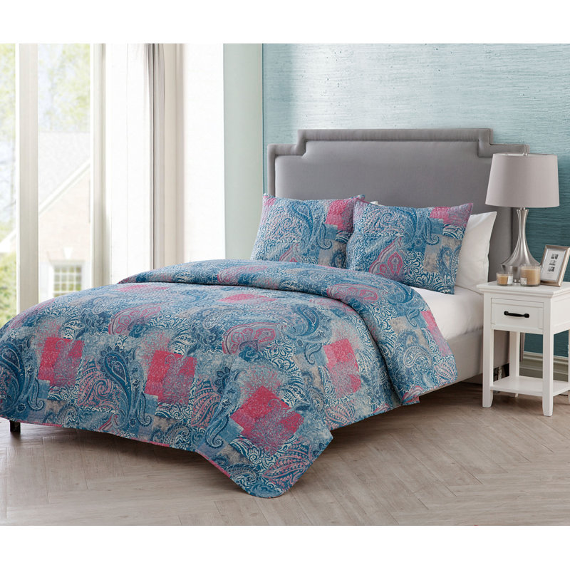 Ava 3-Piece Paisley Quilt Set, King + 1 Quilt and 2 shams