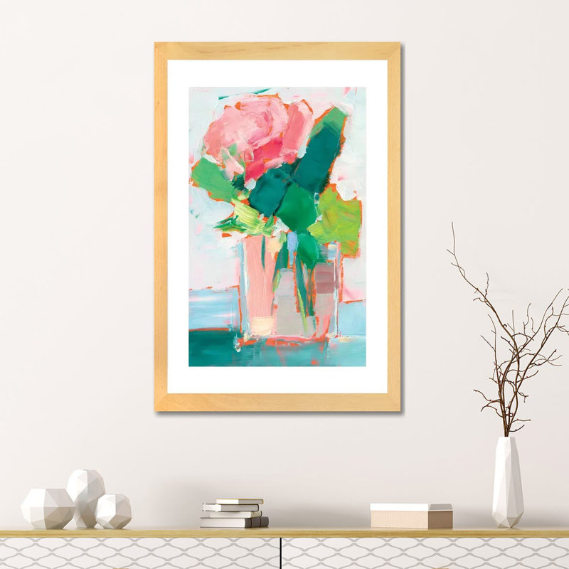 «Cut Flowers II» par Ethan Harper - reproduction d'art, H 24 po x l 16 po x P 1 po, Papier encadré doré, Blanc
