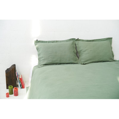 Hythe Solid Colour Duvet Cover Set with Pillowcases