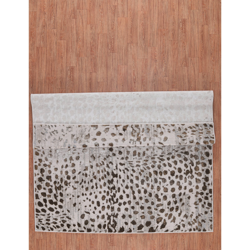 Nevada Collection Animal Printed Beige and Gold Rug, Rectangle 7'11" x 11'2"