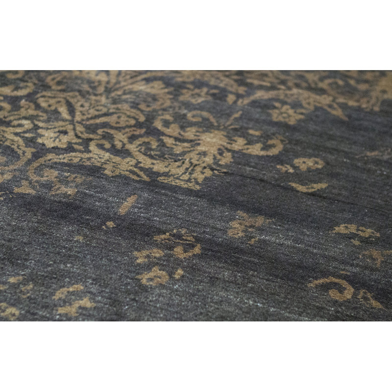 Abstract Area Rug in Brown/Peach