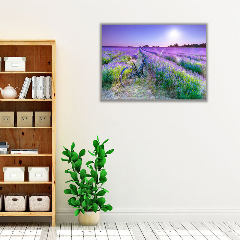 Vélo avec fleurs dans un champ de lavande - reproduction d'art sur toile, H 12 po x l 16 po