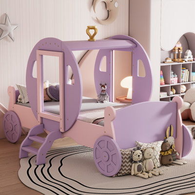 Lit simple Princess avec couronne et escalier
