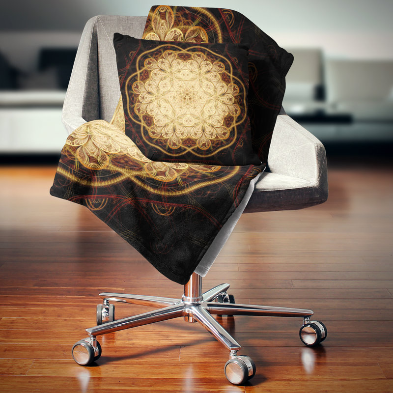 Coussin arrondi à motif floral brun et fractal, 18 po x 18 po, Coussin décoratif