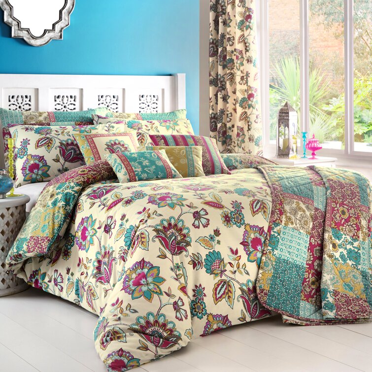 Dariel Floral Duvet Cover Set with Pillowcases
