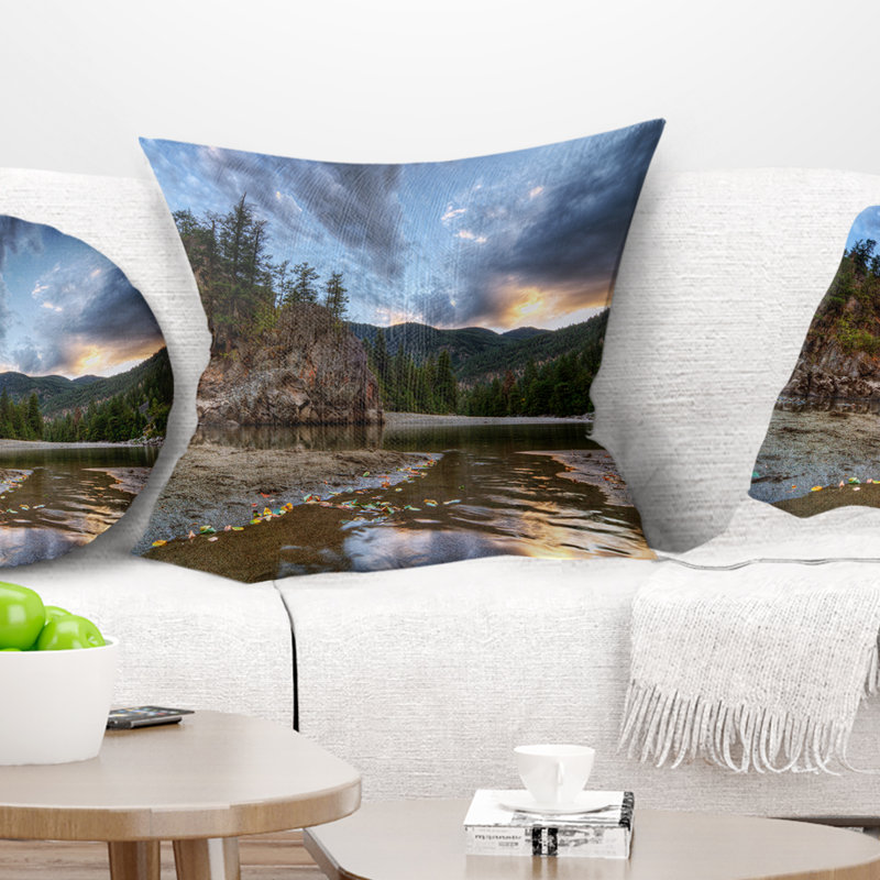 Coussin paysage paisible à Mountain Creek, 16 po x 1 po, Coussin décoratif