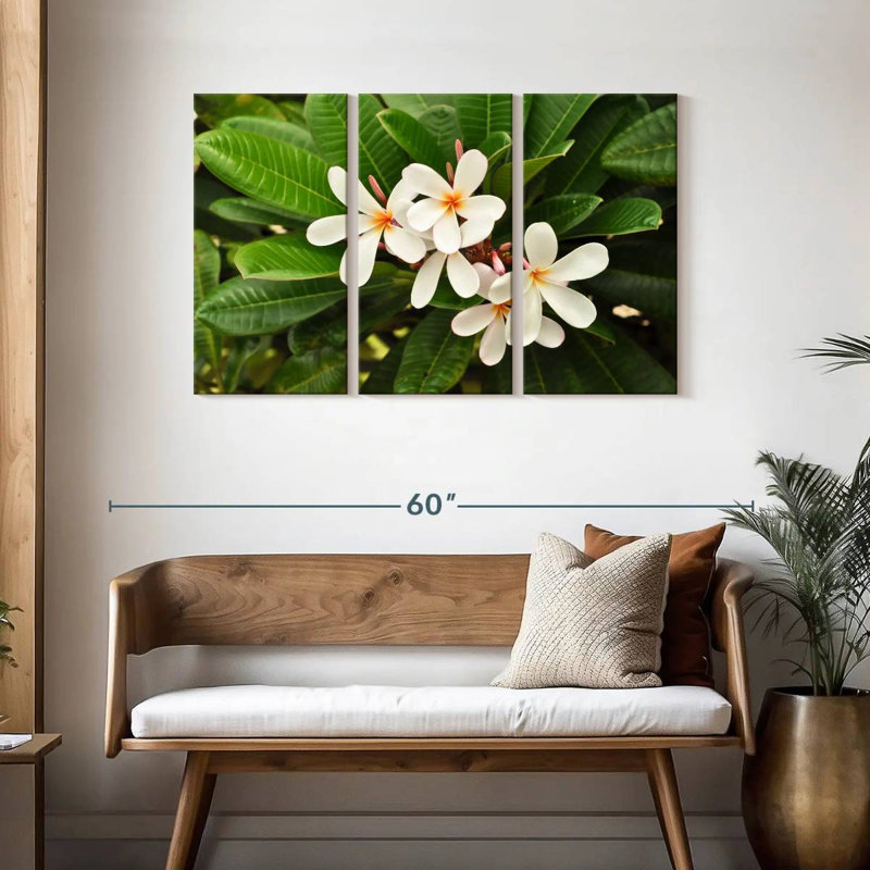 Fleurs de plumeria blanches Harnek, H 28 po x l 45 po