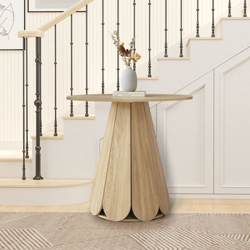 31.5'' Round Pedestal Dining Table, Natural