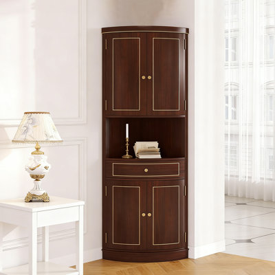 Une armoire d'angle multifonctionnelle et peu encombrante