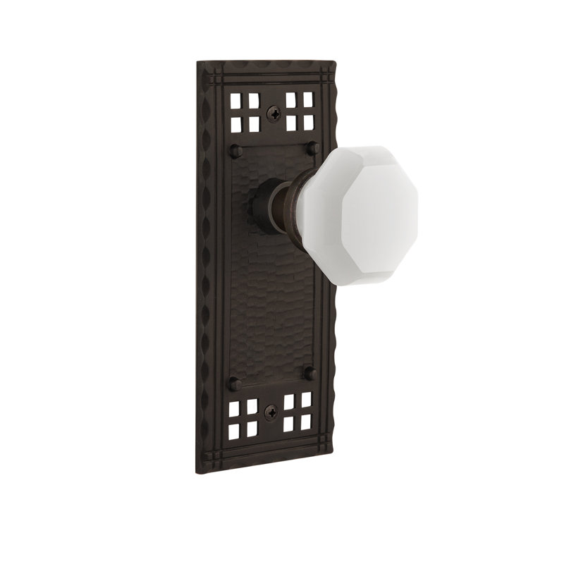Assiette artisanale avec bouton de lait blanc Waldorf, Bronze frotté à l'huile, 2 3/4 po