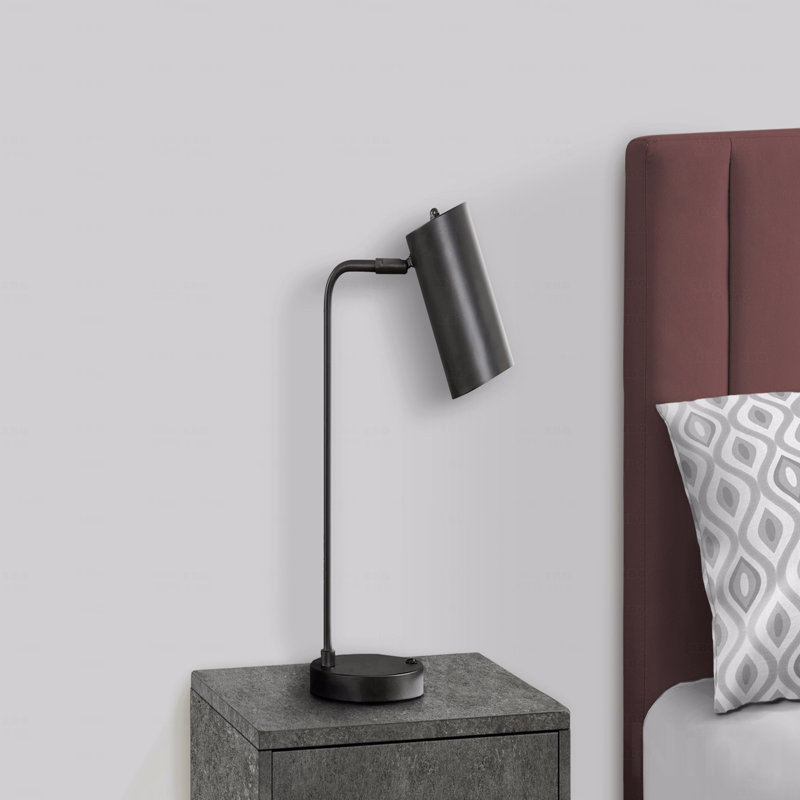 Lampe de table - H 18 po, port USB inclus, métal gris, abat-jour gris