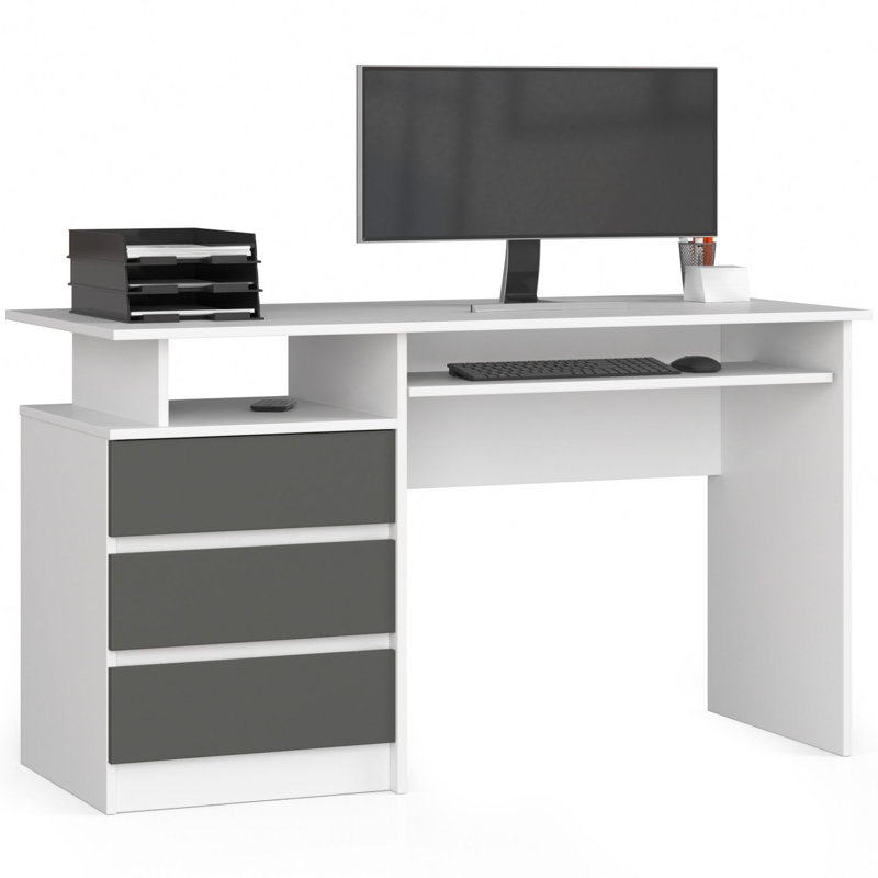 Souad Desk