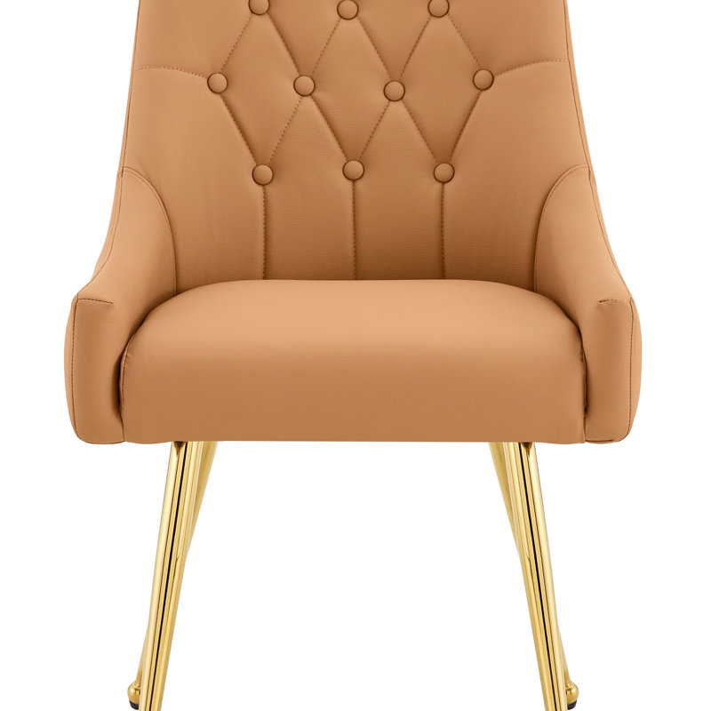 Chaise de salle à manger rembourrée en cuir avec dossier capitonné Diamond, Light Brown