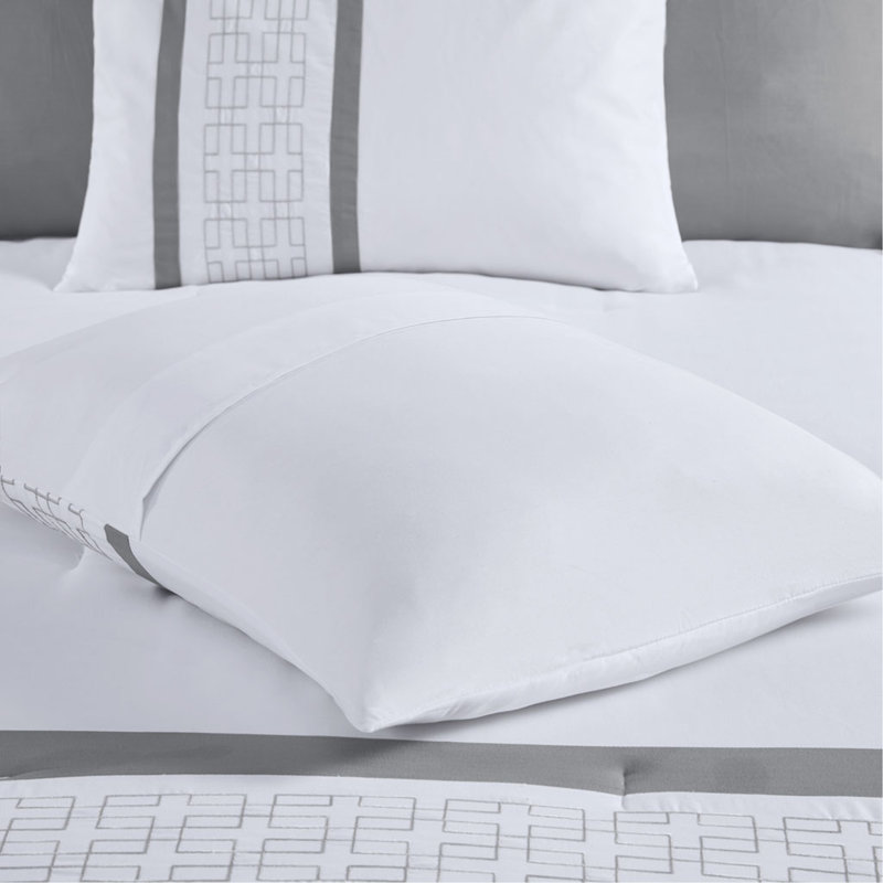 Ensemble d'édredon brodé 8 pièces blanc très grand