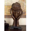 Buste brun en polystone